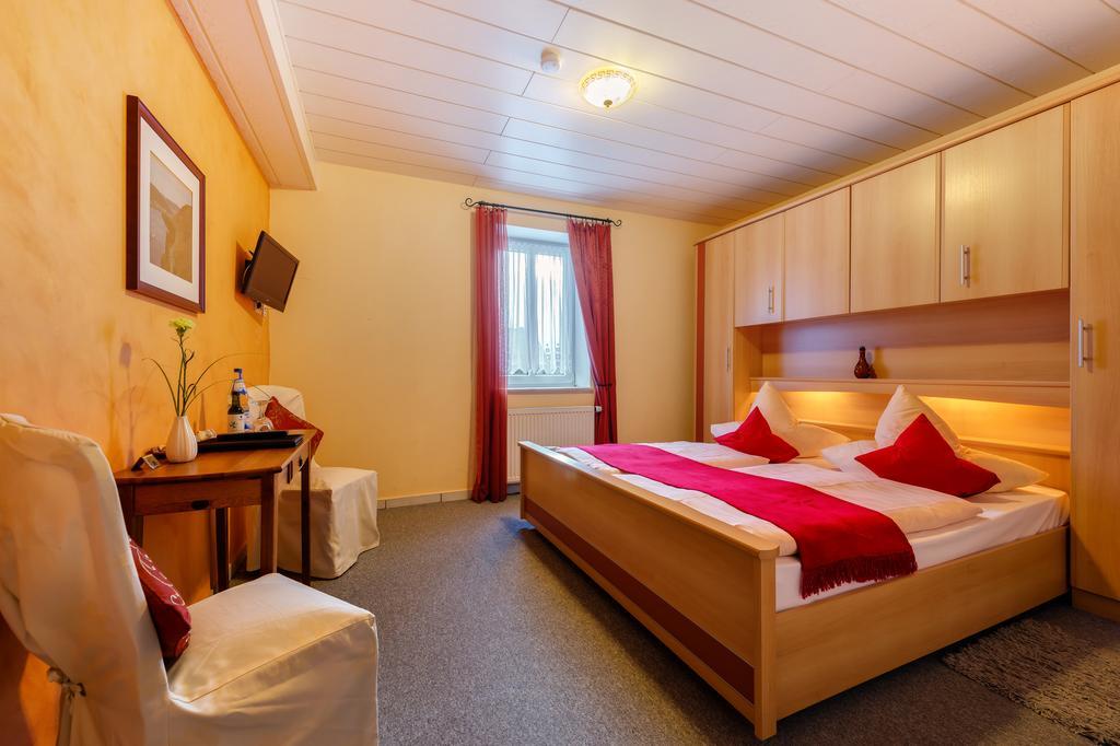 Moselhotel Ludwigs Köwerich Δωμάτιο φωτογραφία